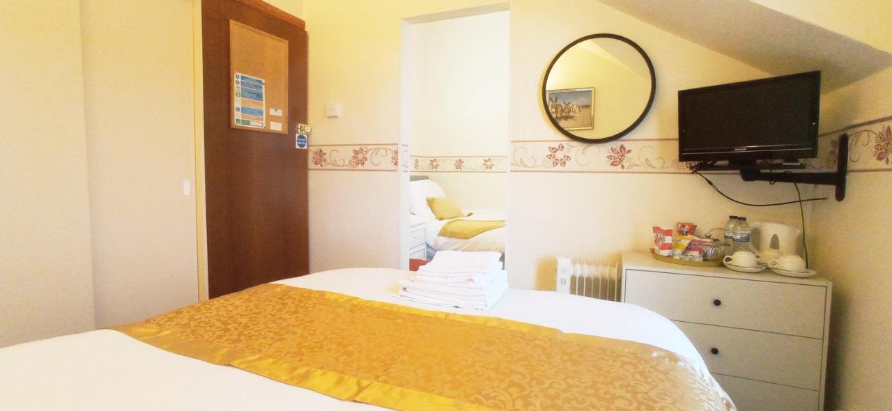 Lily Hotel Blackpool Bagian luar foto